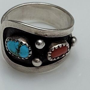 Kingman Veined Turquoise and Coral made in 925 SIZE 9 NAVAJO RING
